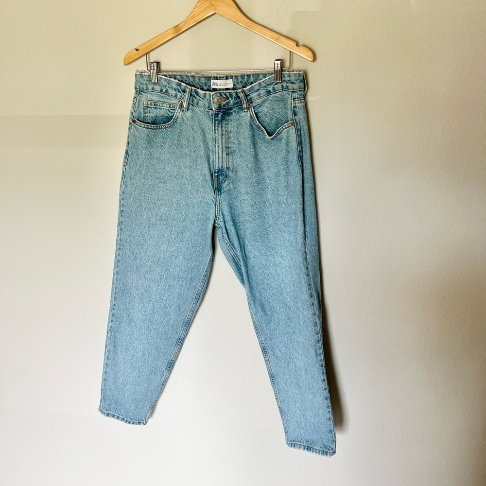 Zara High Rise Mom Fit Ankle Denim Jeans - Picture 9 of 13